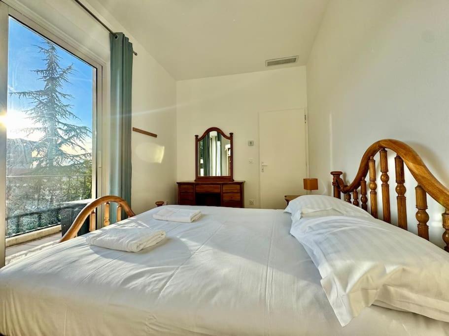 Florida, 8 Prs, Piscine, Clim, Parking * Antibes